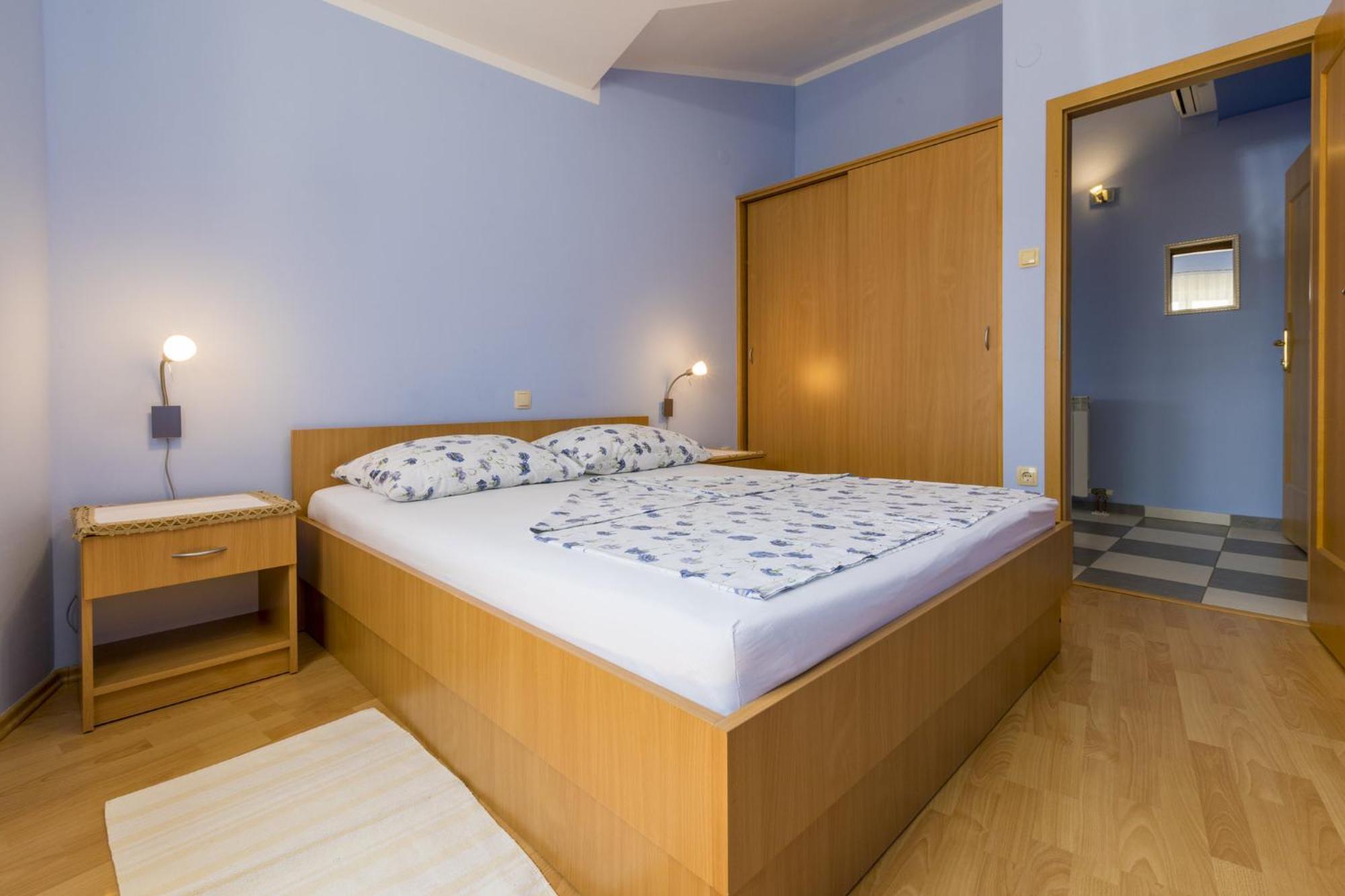 Bozidar Apartamento Selce